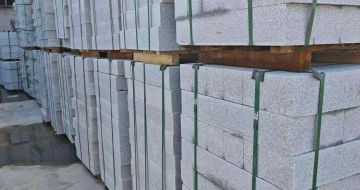 巴中芝麻白路牙石，路侧石