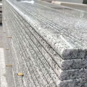 巴中芝麻白楼梯踏步 花岗岩楼梯板材