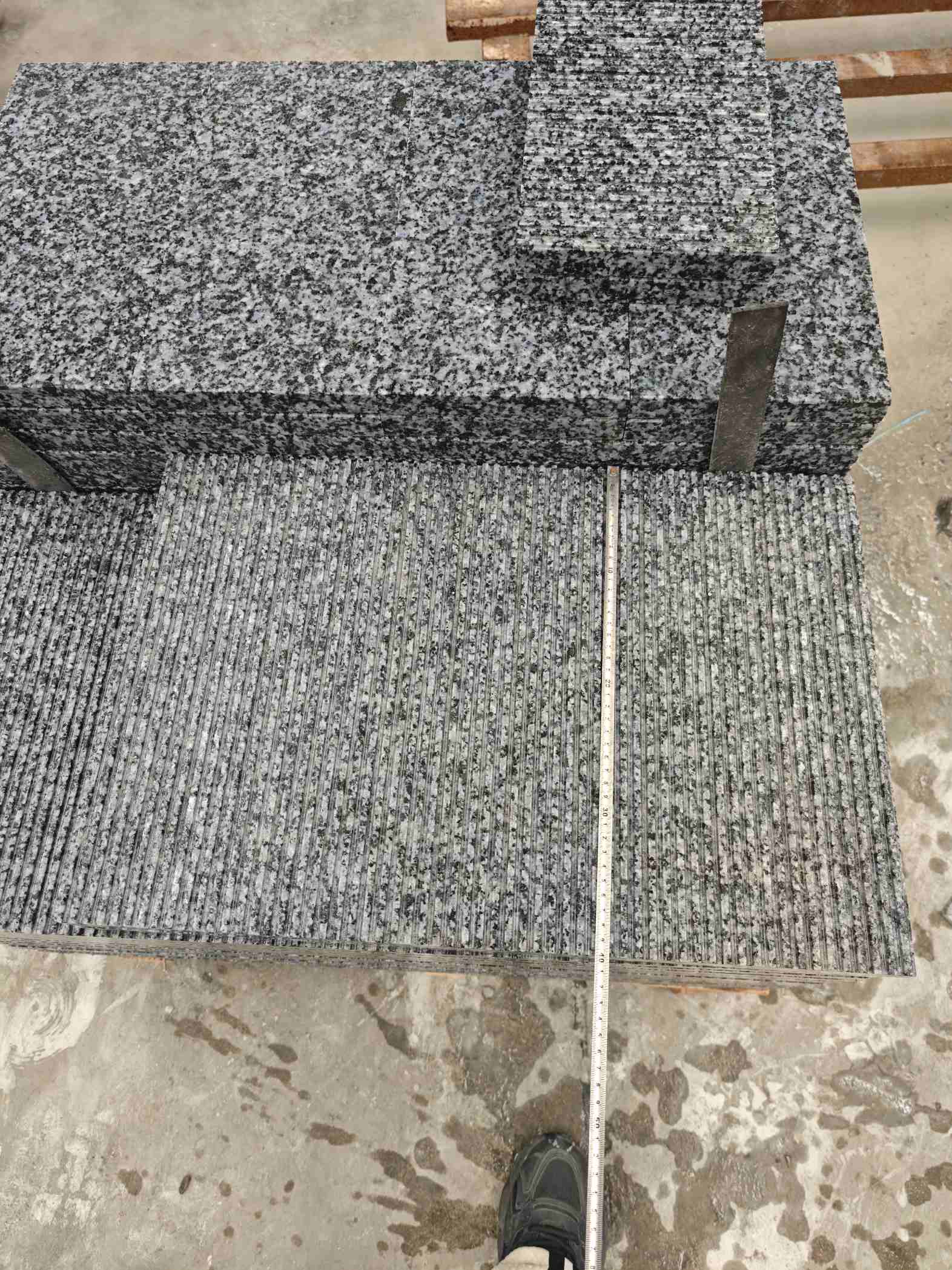 巴中芝麻黑拉丝面