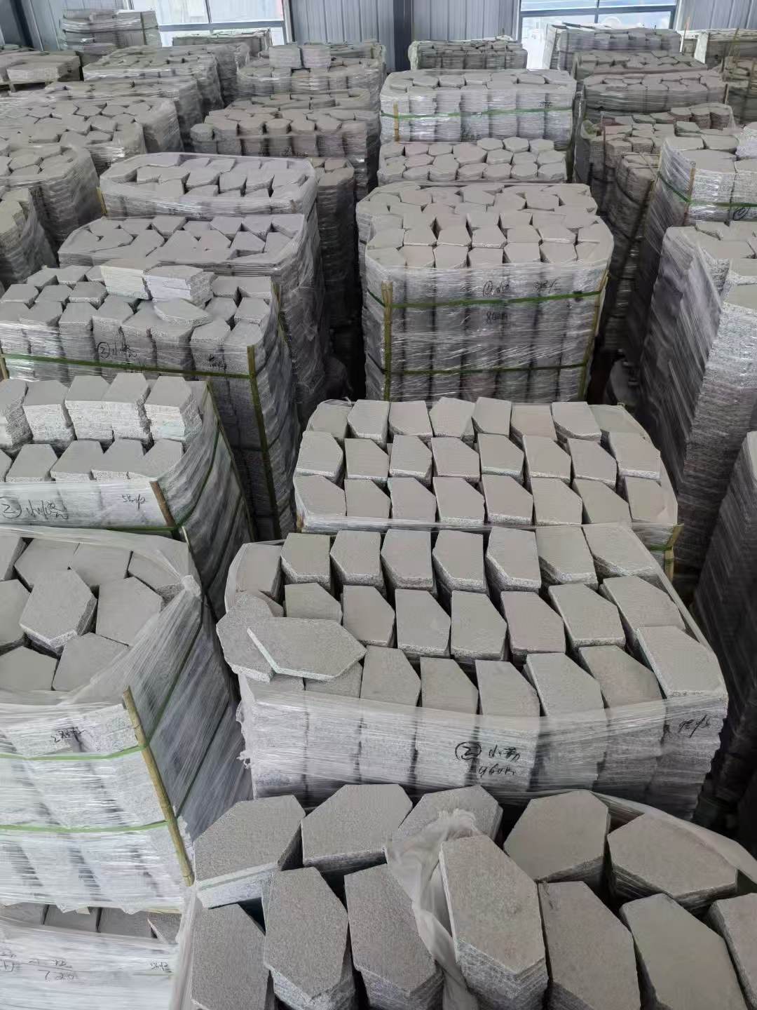 巴中芝麻白石材冰裂纹，碎拼。