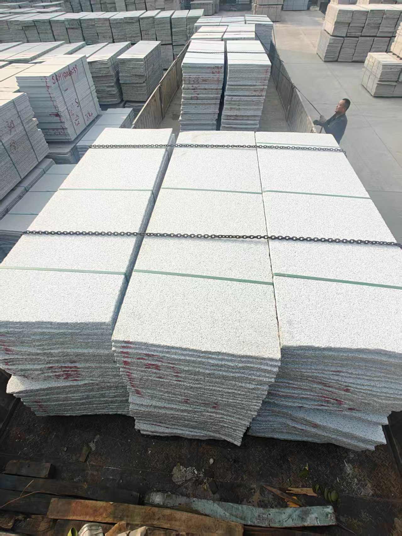 巴中芝麻白毛板，石材毛板