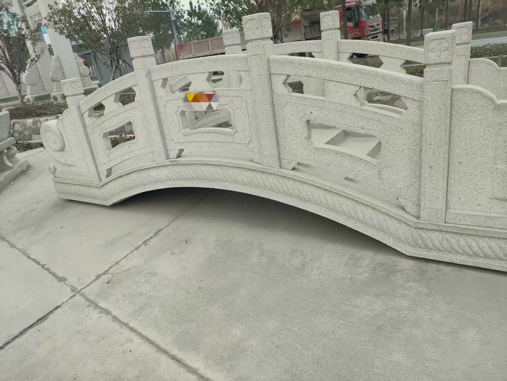 巴中芝麻白拱桥，石桥