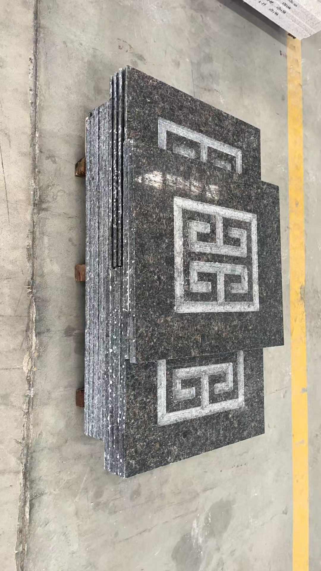 巴中英国棕回纹雕刻版